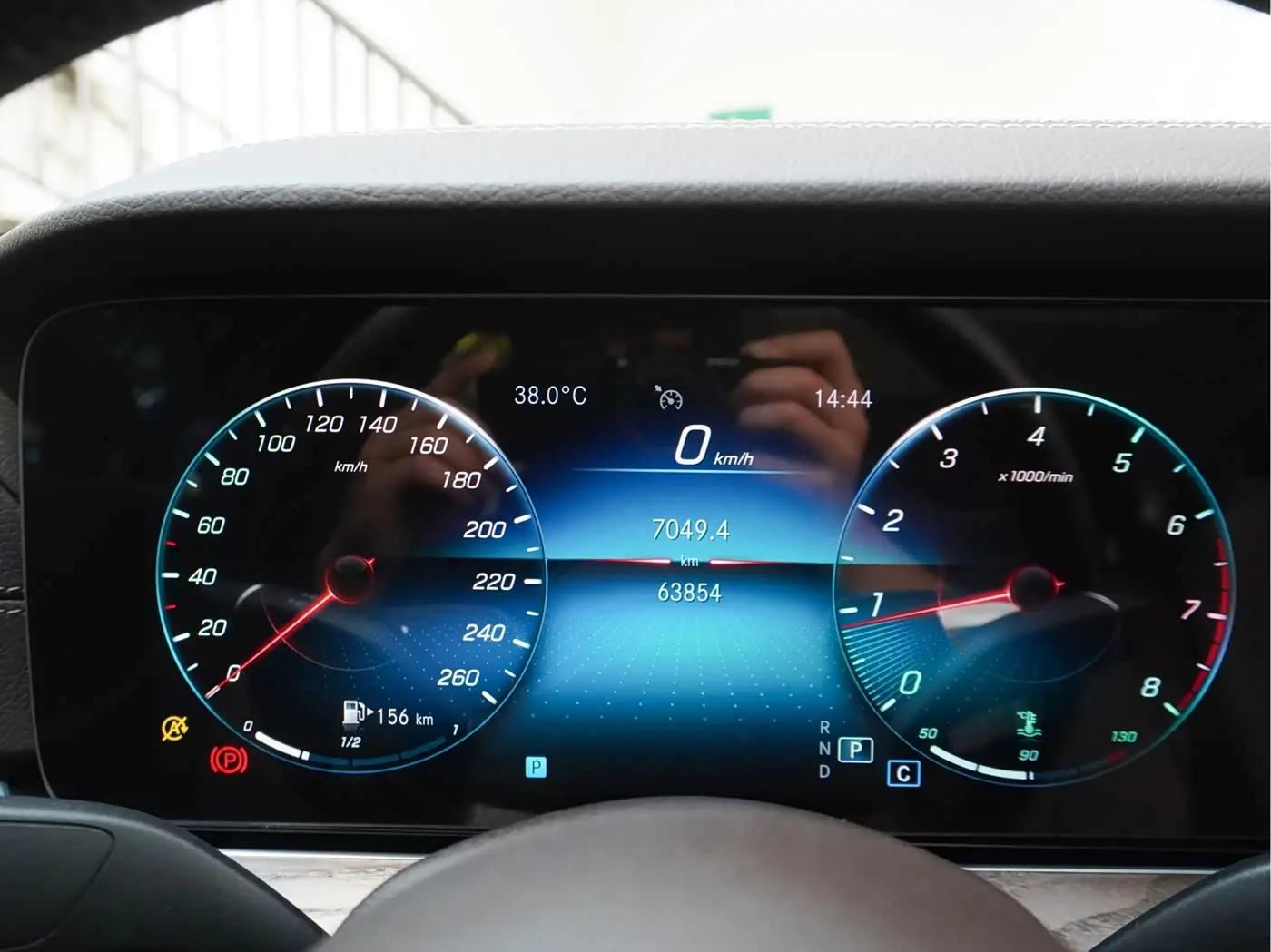 Mercedes-Benz E-Class 2021 — Photo 17/20