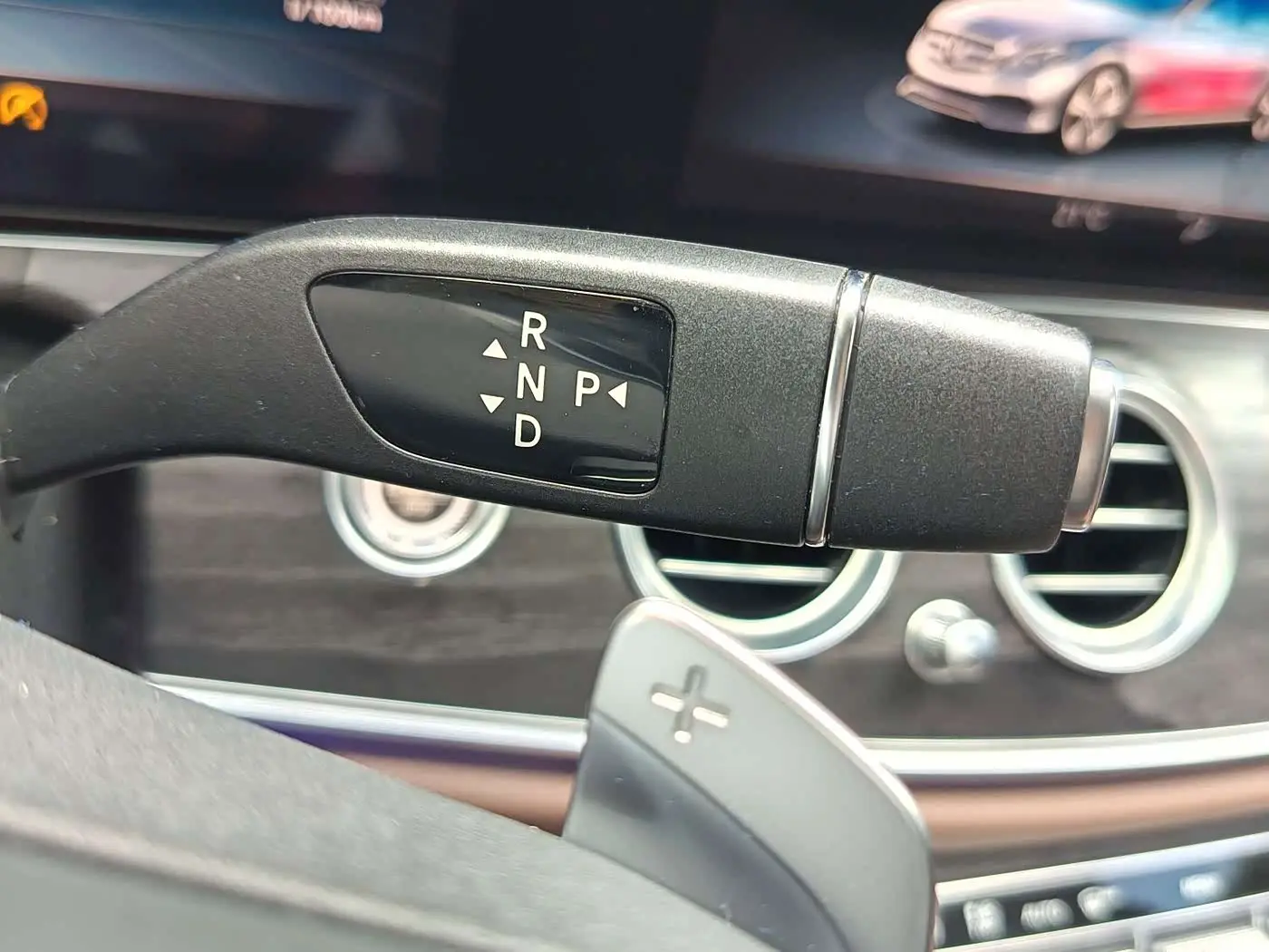 Mercedes-Benz E-Class 2020 — Şəkil 16/20
