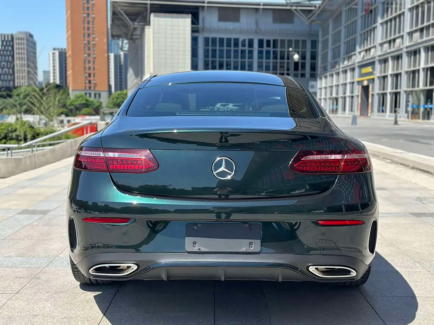 Mercedes-Benz E-Class 2023 — Şəkil 5/11