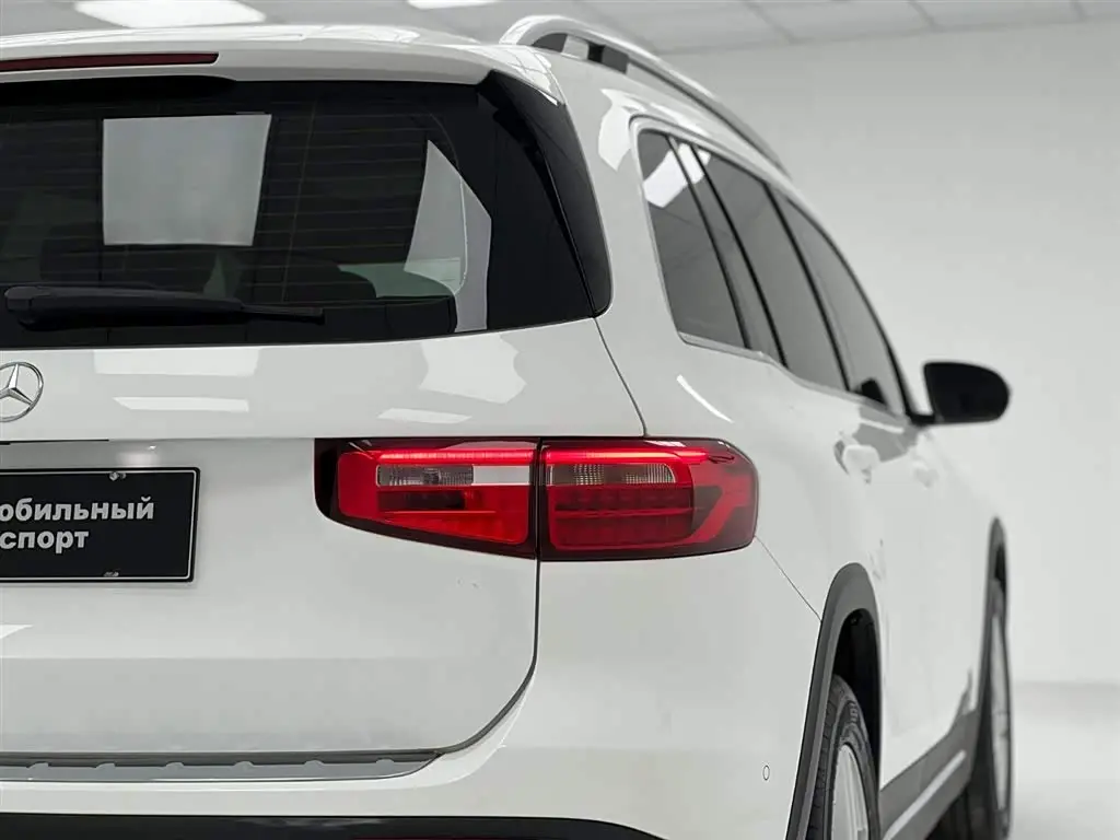 Mercedes-Benz GLB 2020 — Photo 20/20