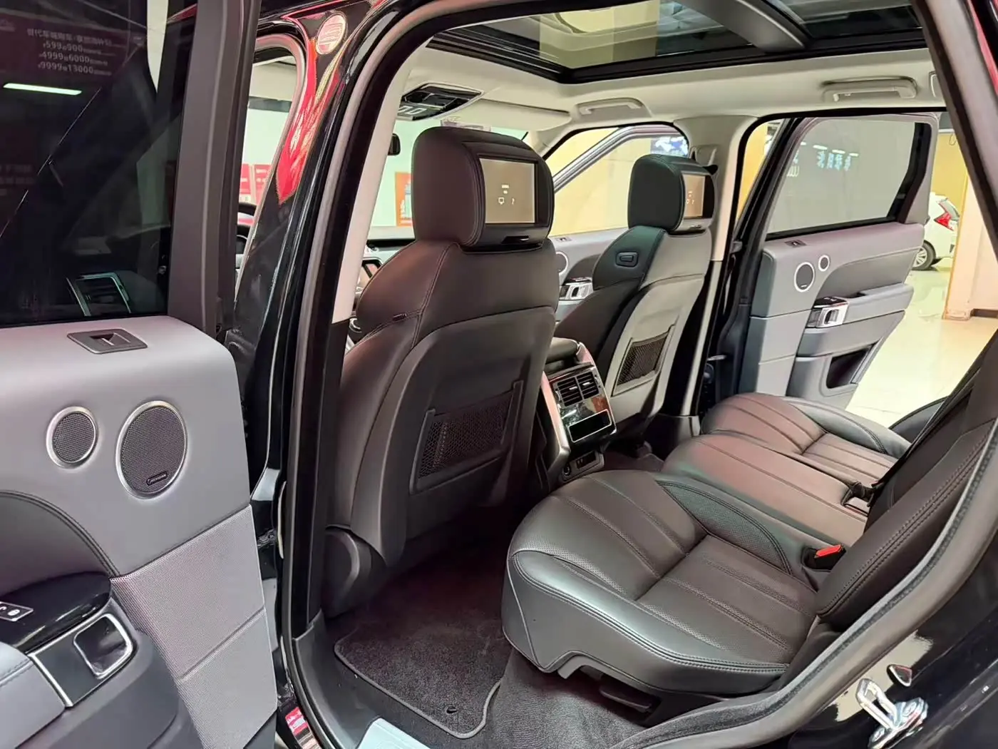 Land Rover Range Rover Sport 2015 — Photo 13/18