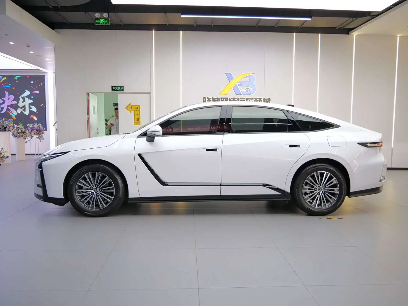 Lexus ES 2026 — Photo 3/20