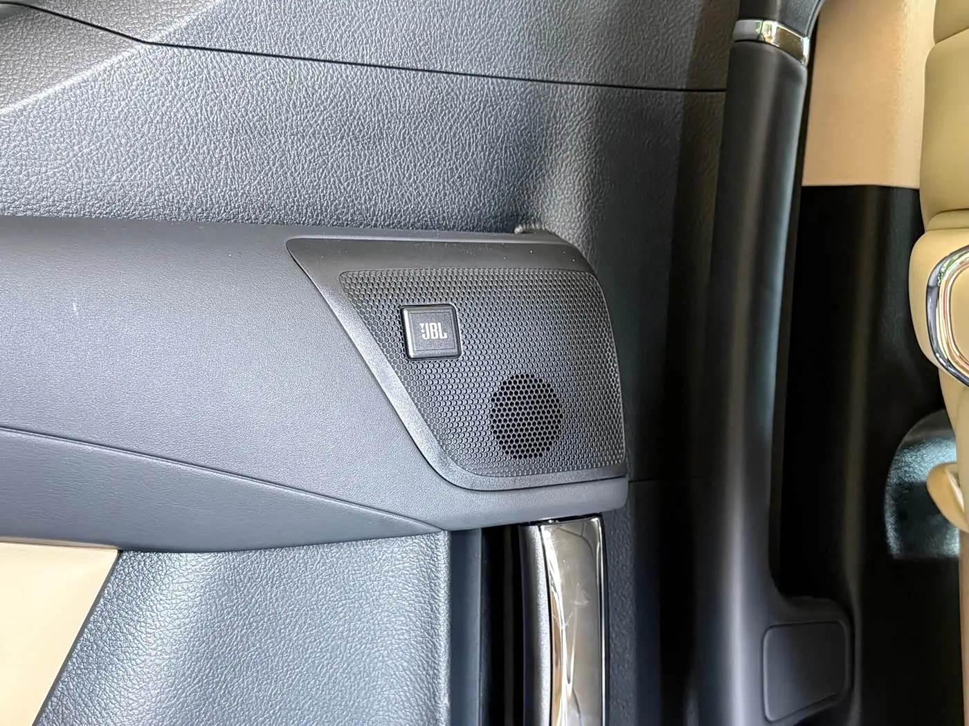 Toyota Vellfire 2021 — Photo 18/20
