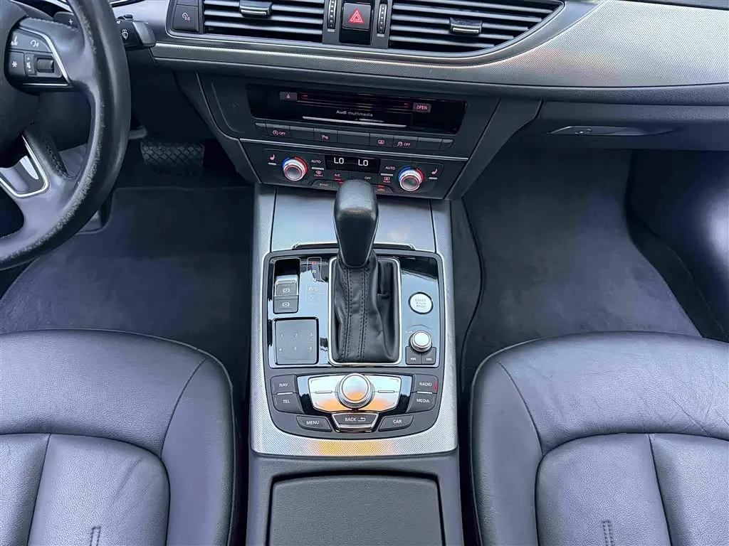 Audi A6L 2017 — Фото 15/20