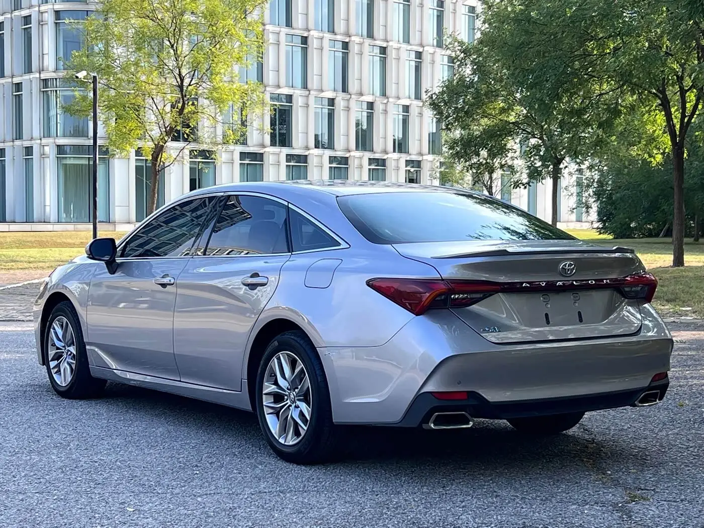 Toyota Avalon 2020 — Фото 5/20