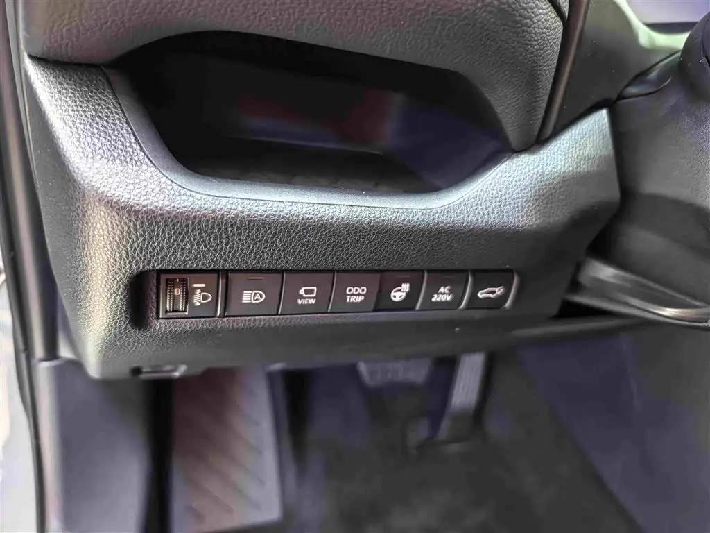 Toyota RAV4 Rongfang Dual Engine E+ 2021 — Фото 17/19