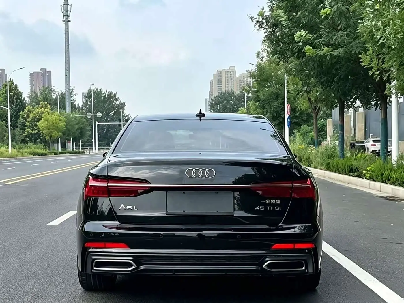 Audi A6L 2021 — Photo 16/17