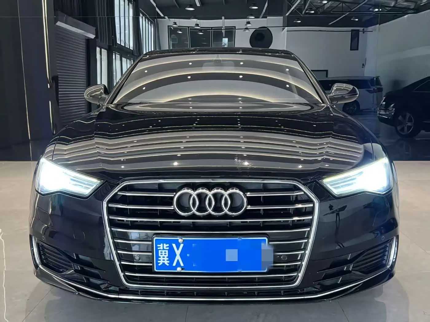 Audi A6L 2017 — Şəkil 2/9