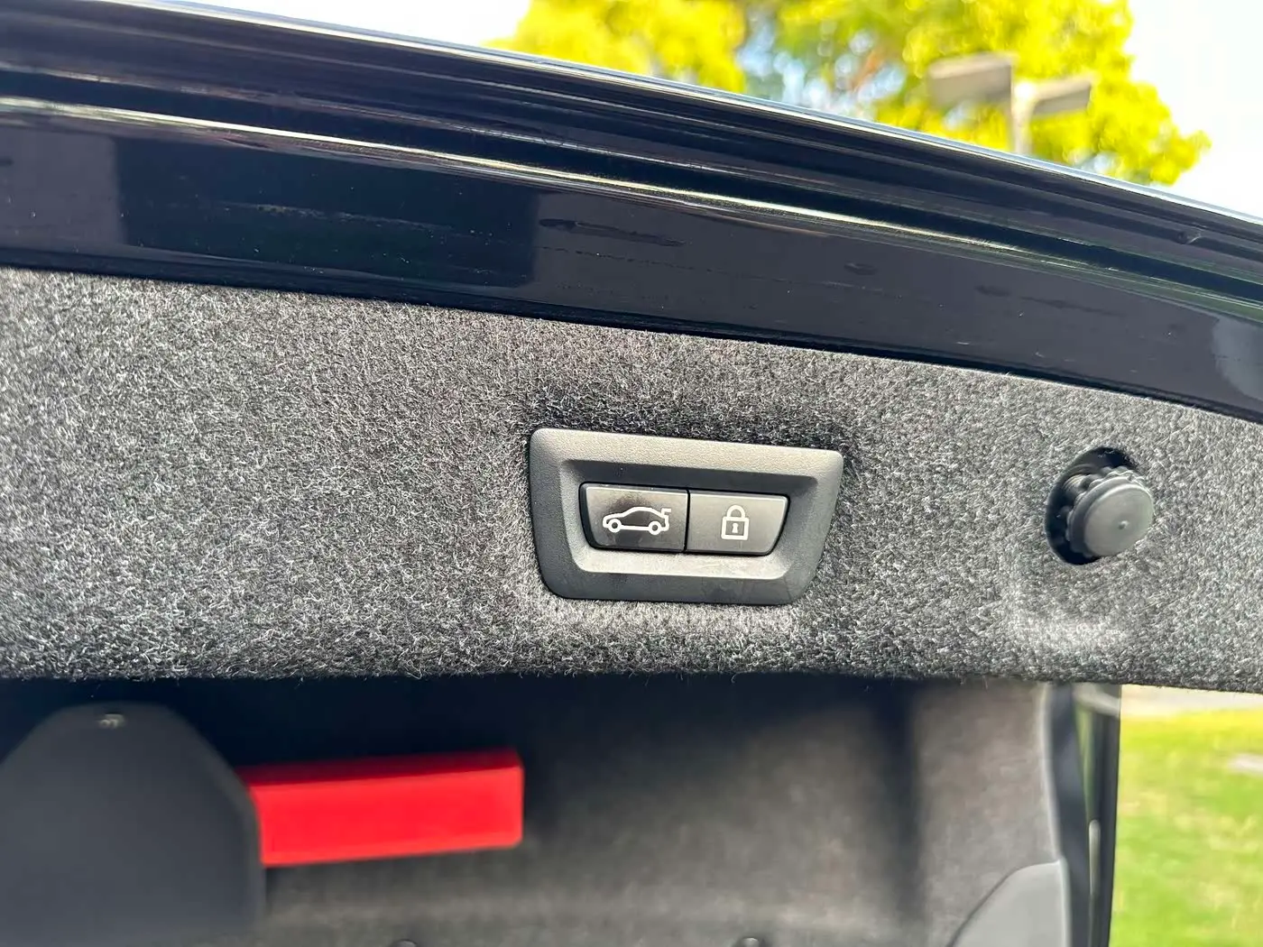 BMW 5 Series 2022 — Photo 9/13