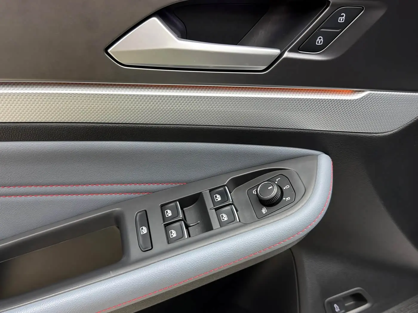 Volkswagen Lamando 2023 — Şəkil 8/20