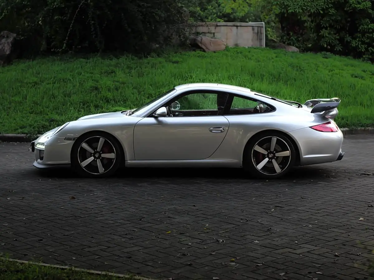 Porsche 911 2009 — Photo 3/11