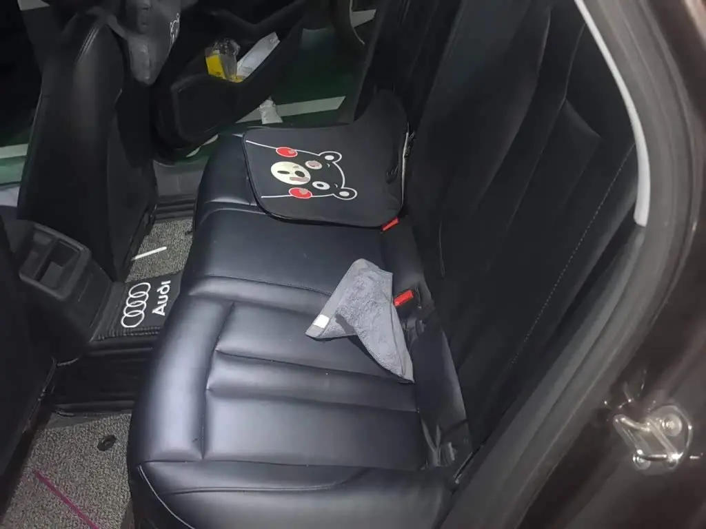 Audi A4L 2018 — Photo 18/20