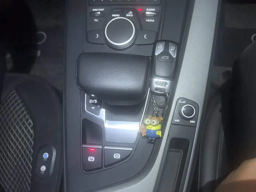 Audi A4L 2018 — Photo 15/20