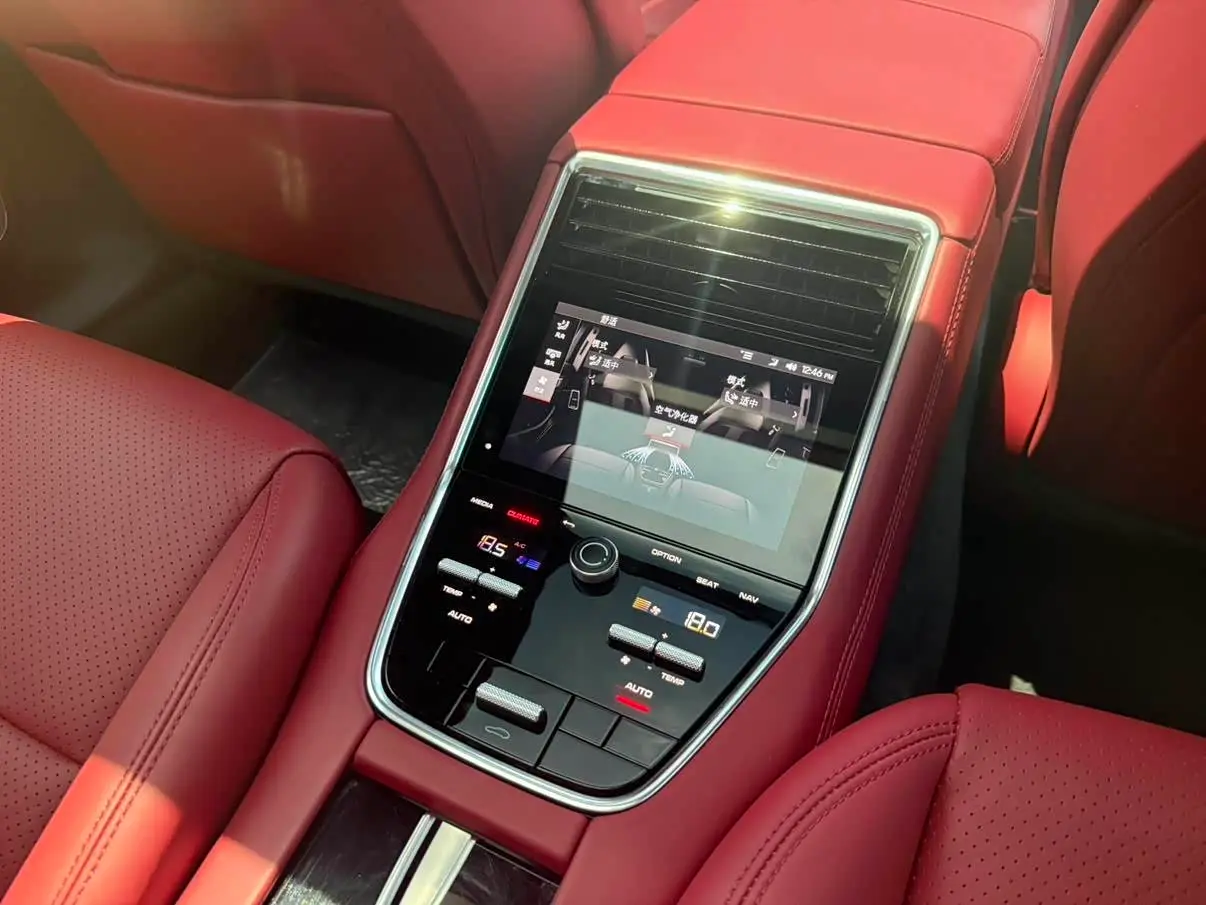 Porsche Panamera 2023 — Фото 15/17