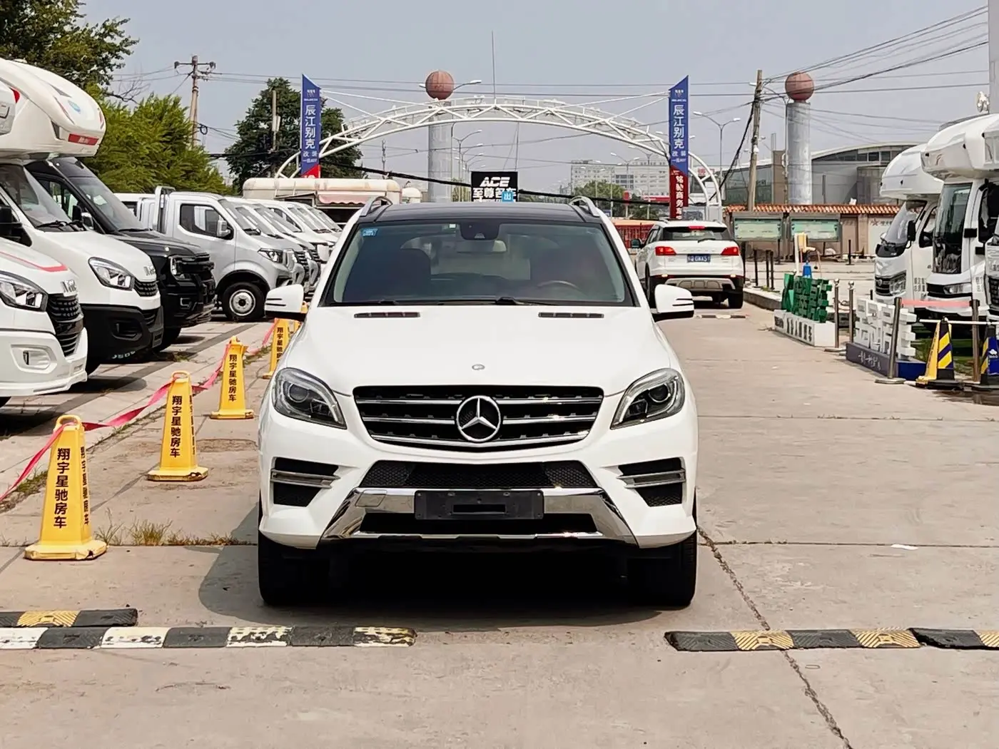 Mercedes-Benz M-Class 2015 — Photo 2/11