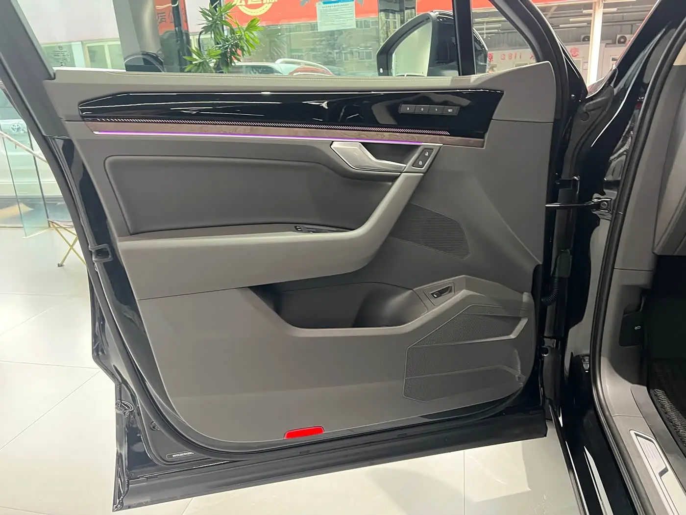 Volkswagen Touareg 2026 — Photo 9/19