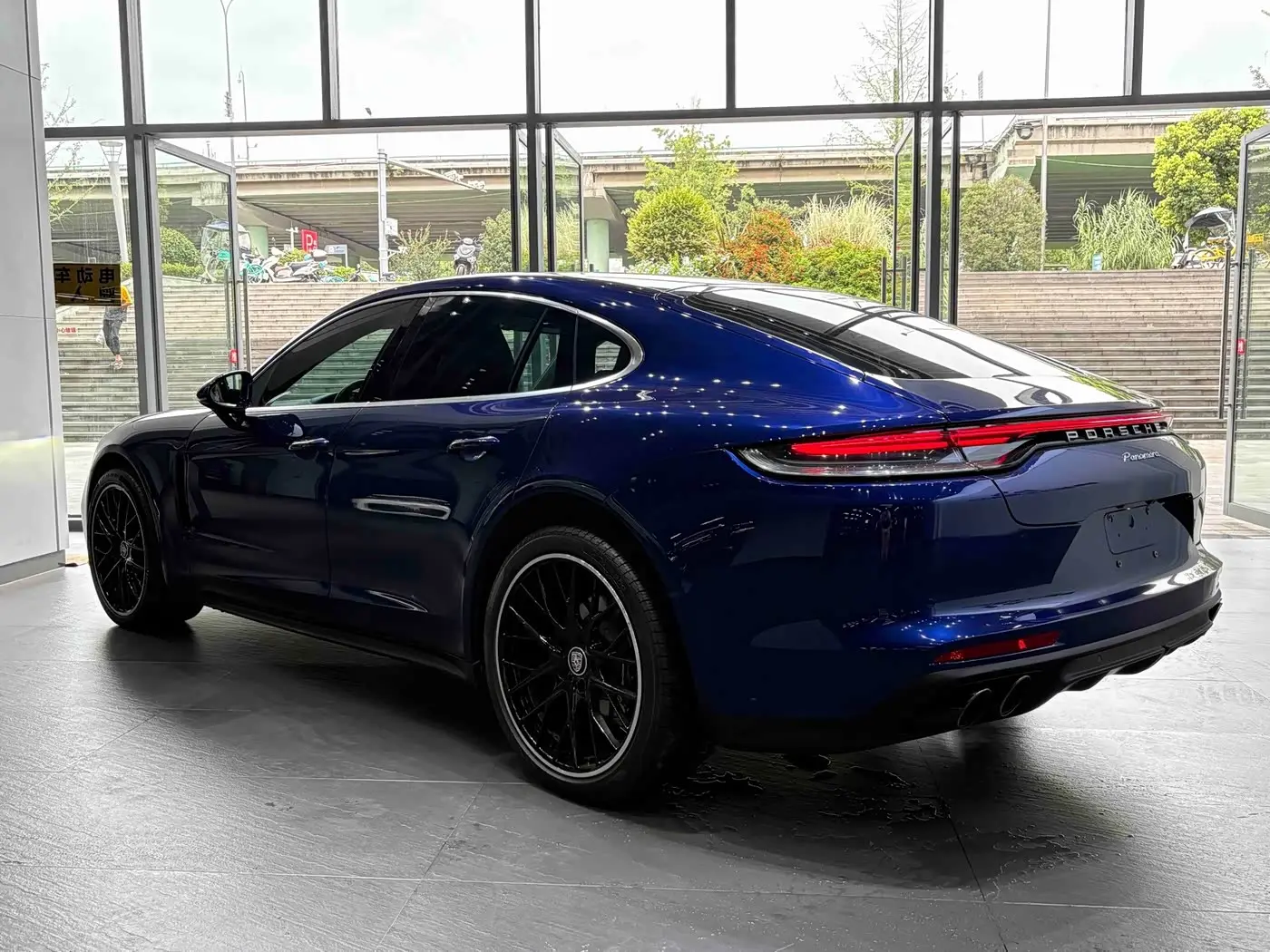 Porsche Panamera 2022 — Photo 5/20