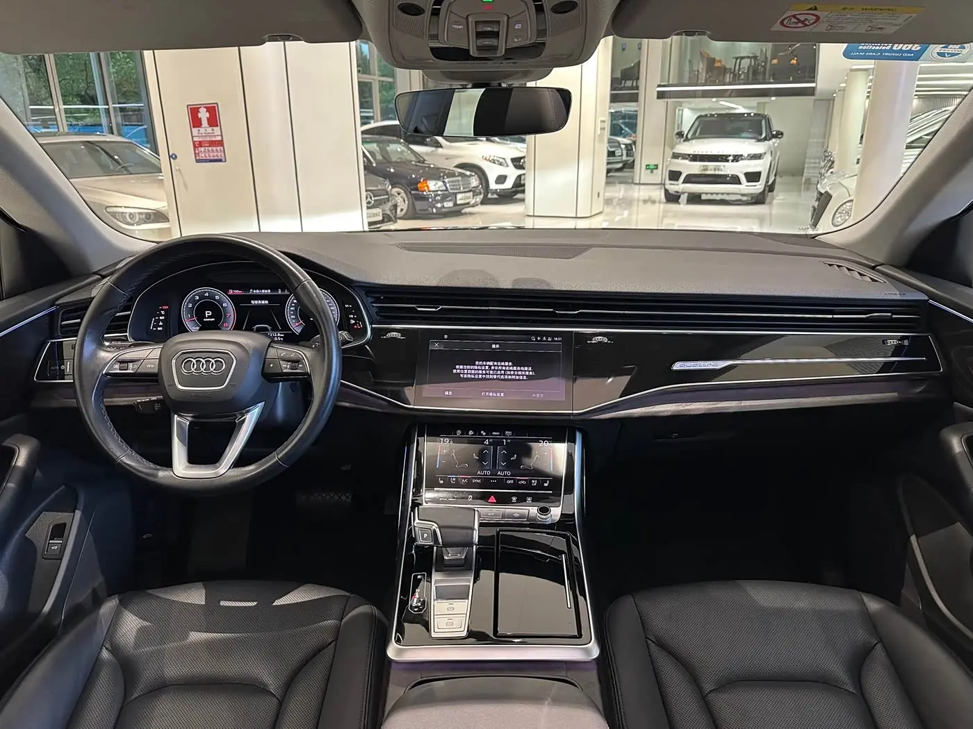 Audi Q8 2021 — Photo 5/15