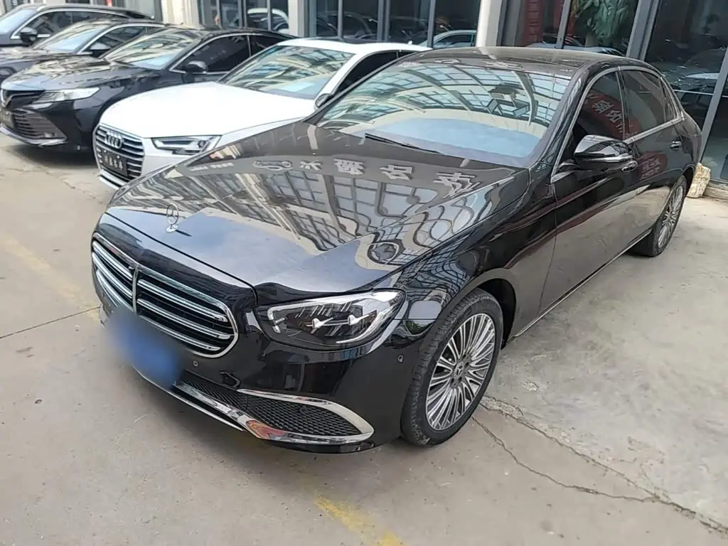 Mercedes-Benz E-Class 2022 — Фото 2/20
