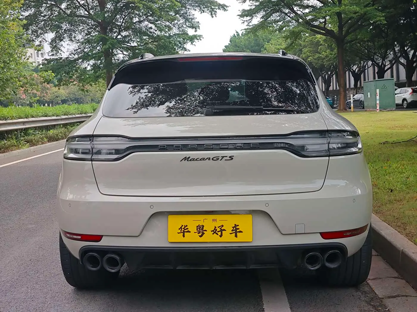 Porsche Macan 2020 — Photo 3/20