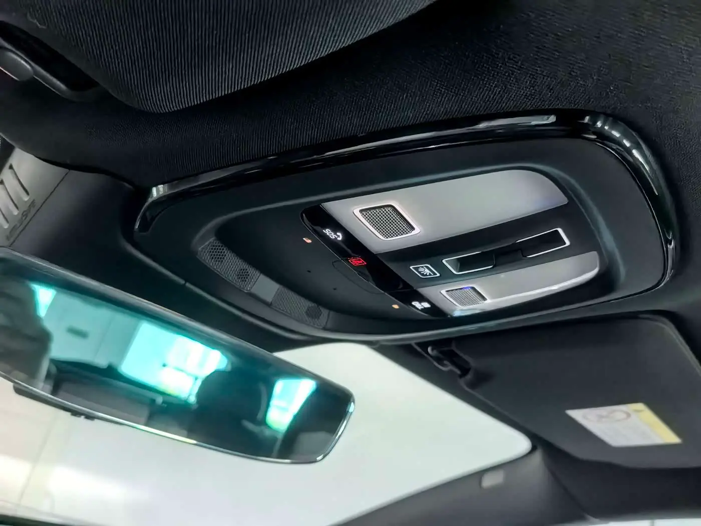 Volvo V90 2022 — Фото 17/20