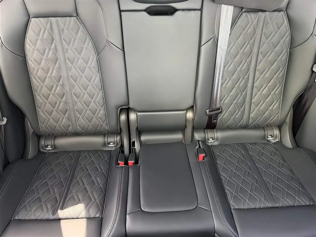 Audi Q5L 2026 — Photo 6/20