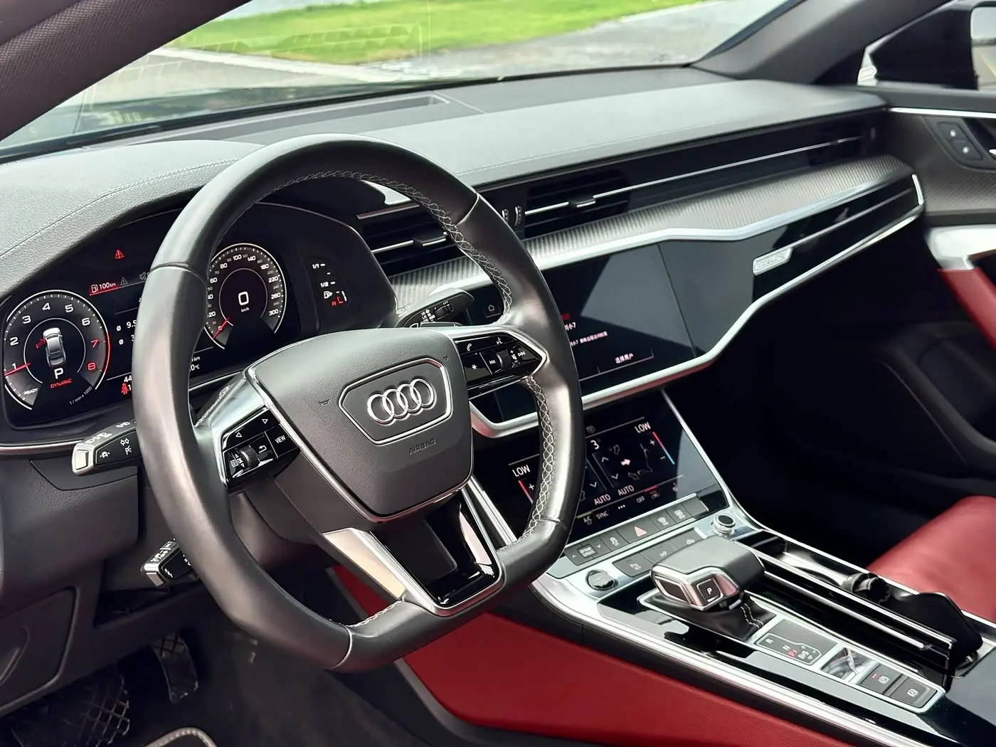 Audi A7L 2023 — Photo 12/20