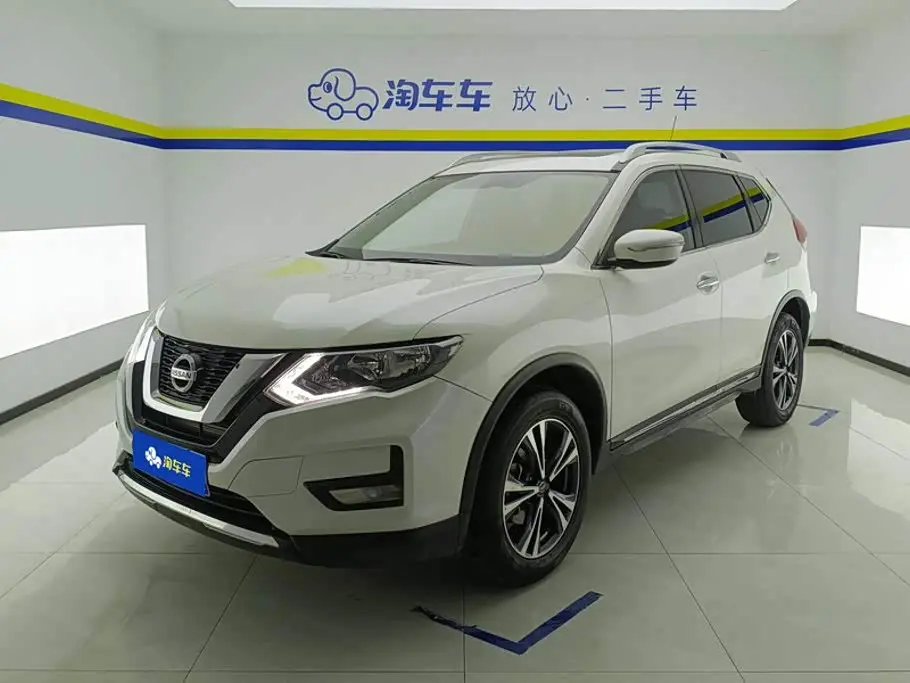 Nissan X-Trail 2022 — Фото 1/16