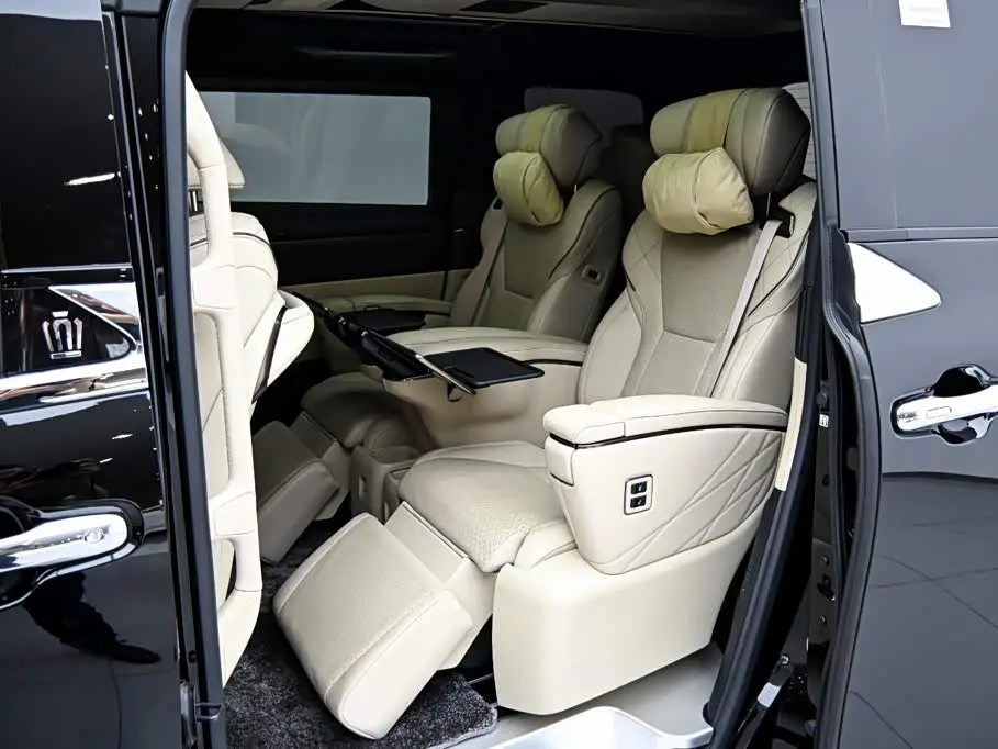 Toyota Vellfire 2023 — Фото 13/20