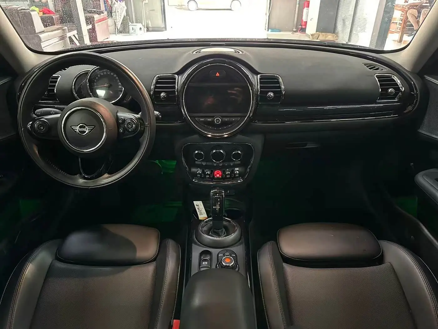 MINI CLUBMAN 2021 — Photo 11/15