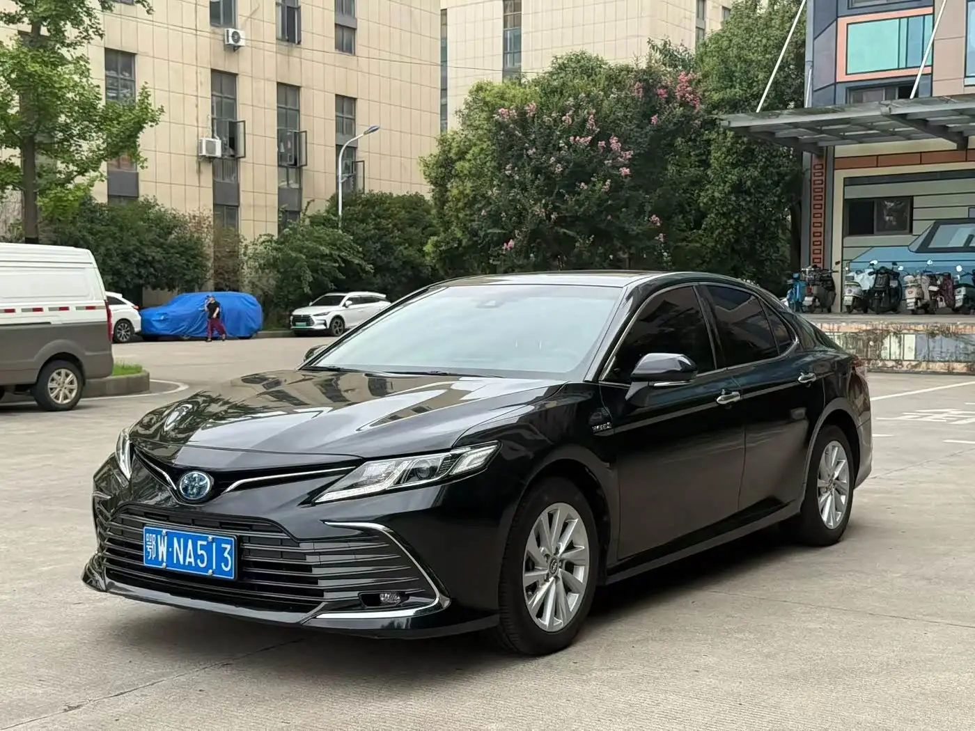 Toyota Camry 2021 — Şəkil 1/9