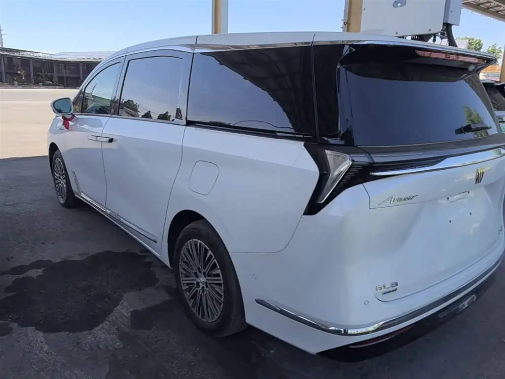 Buick GL8 New Energy 2024 — Photo 5/20