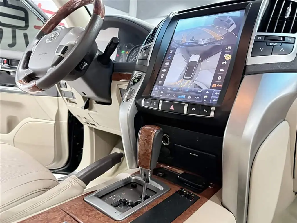 Toyota Land Cruiser 2014 — Şəkil 18/18