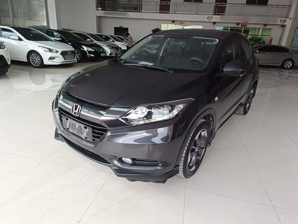 Honda Vezel 2018 — Фото 1/20