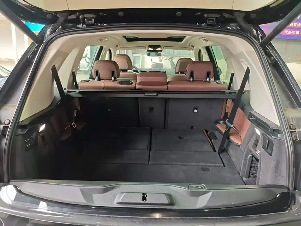 BMW X7 2025 — Фото 3/7