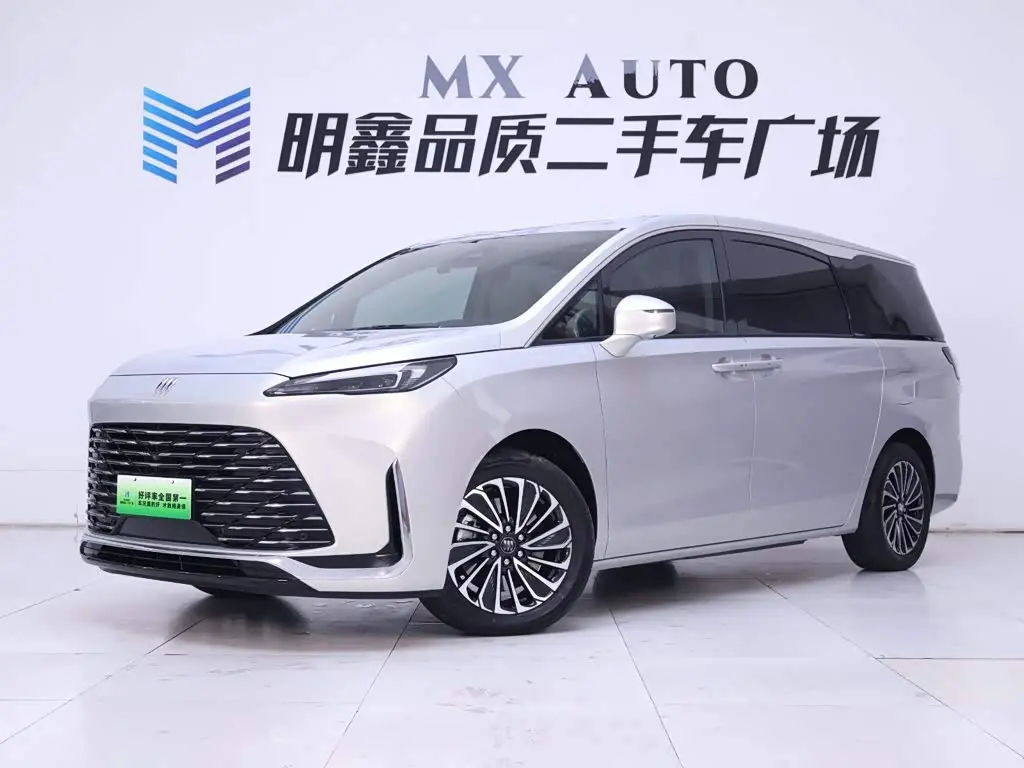 Buick GL8 New Energy 2025 — Photo 2/20