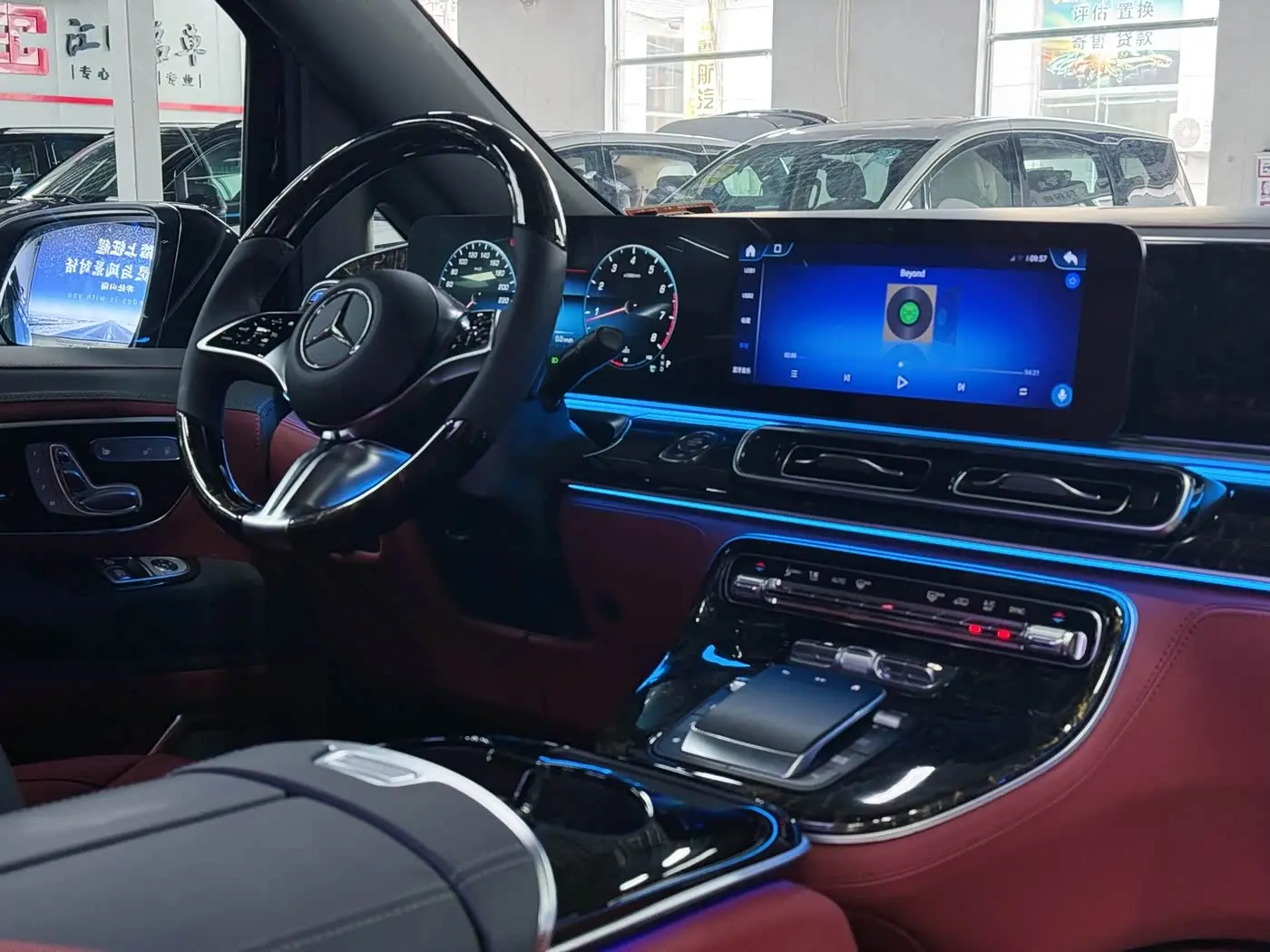 Mercedes-Benz Vito 2026 — Photo 7/15