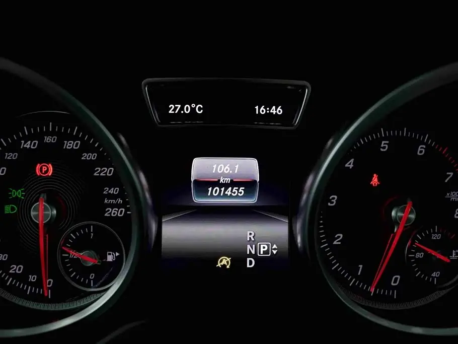 Mercedes-Benz GLE 2016 — Фото 10/20