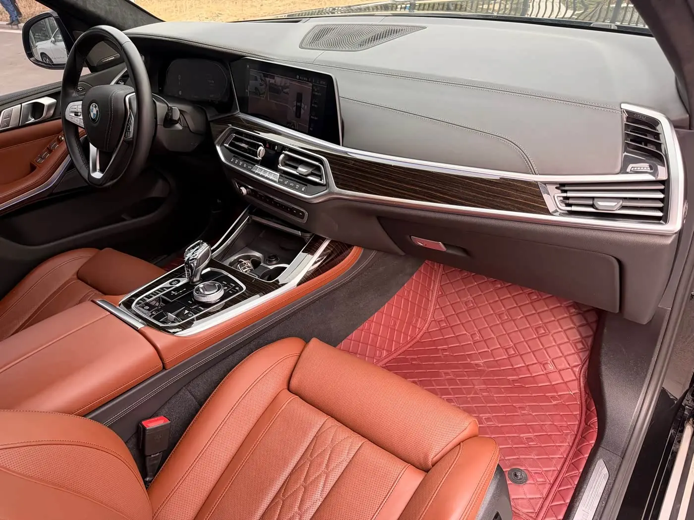 BMW X7 2023 — Photo 20/20