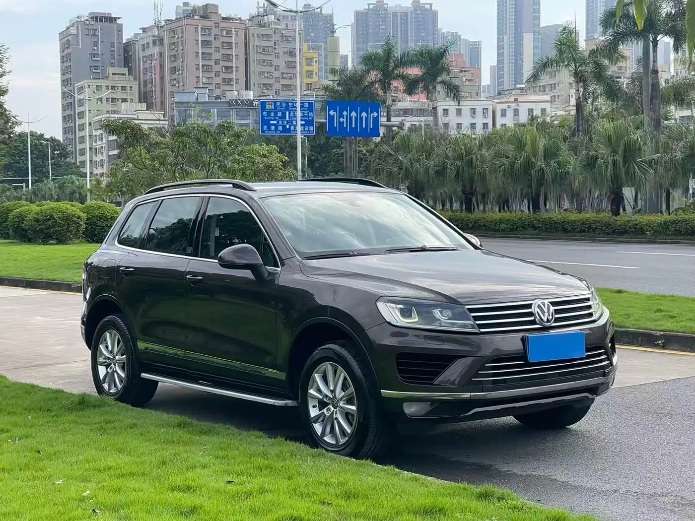 Volkswagen Touareg 2017 — Фото 3/12