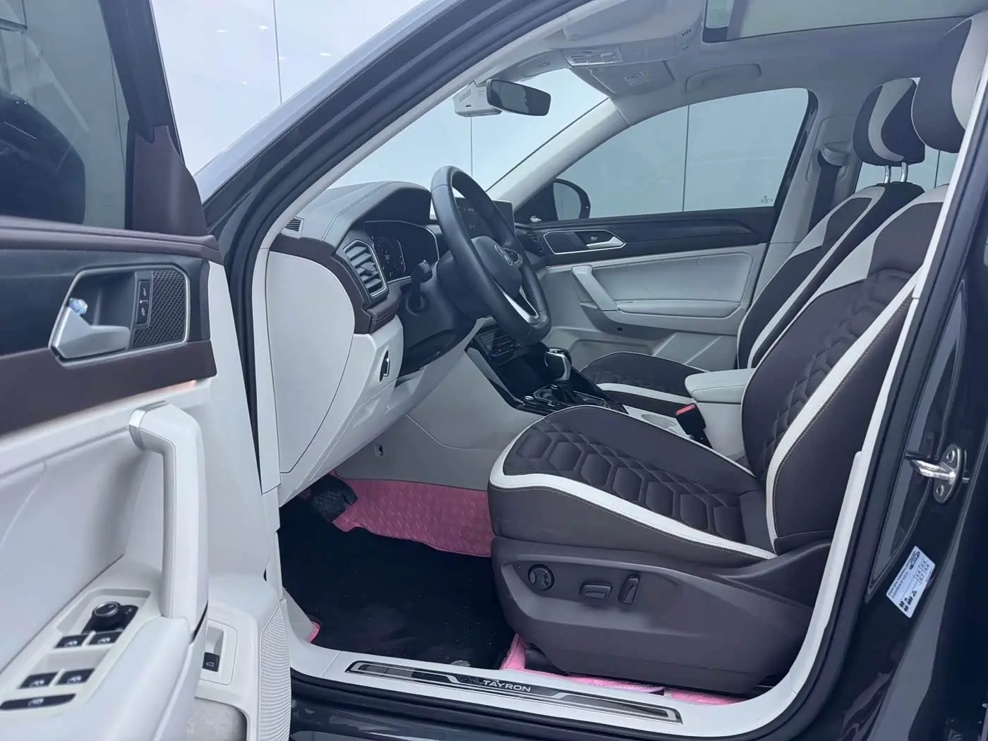 Volkswagen Tayron 2023 — Photo 8/20