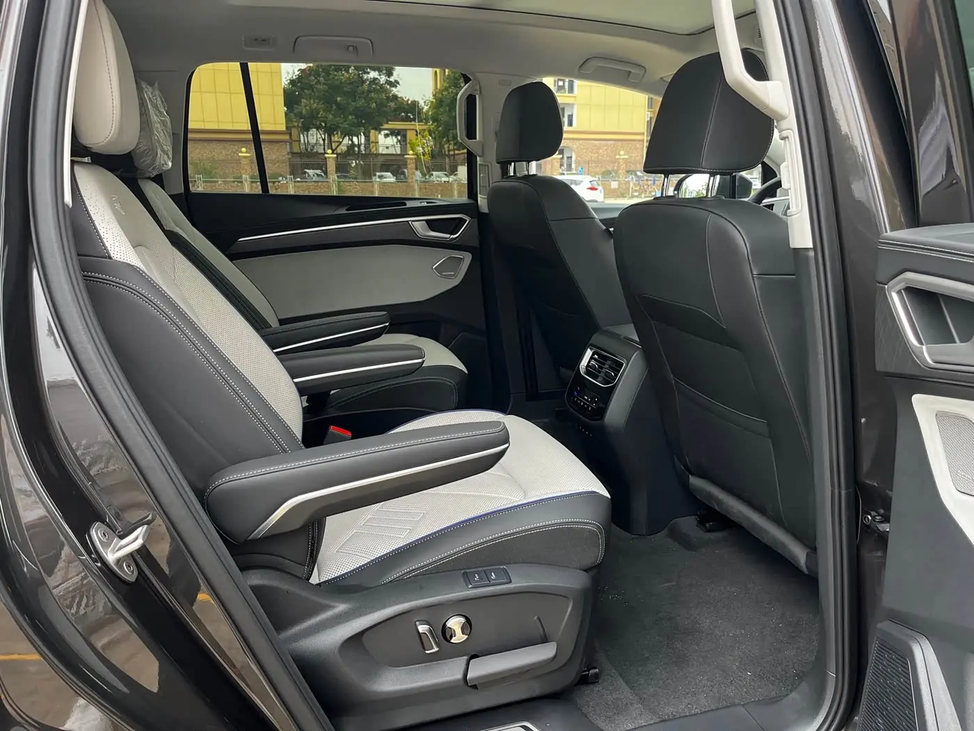 Volkswagen Talagon 2025 — Photo 11/18
