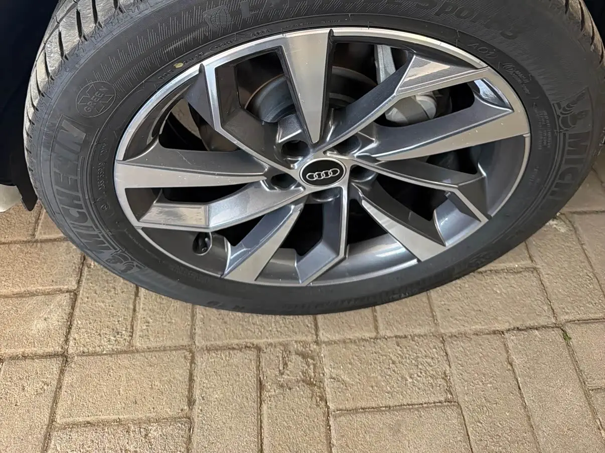 Audi Q5L 2024 — Şəkil 12/20