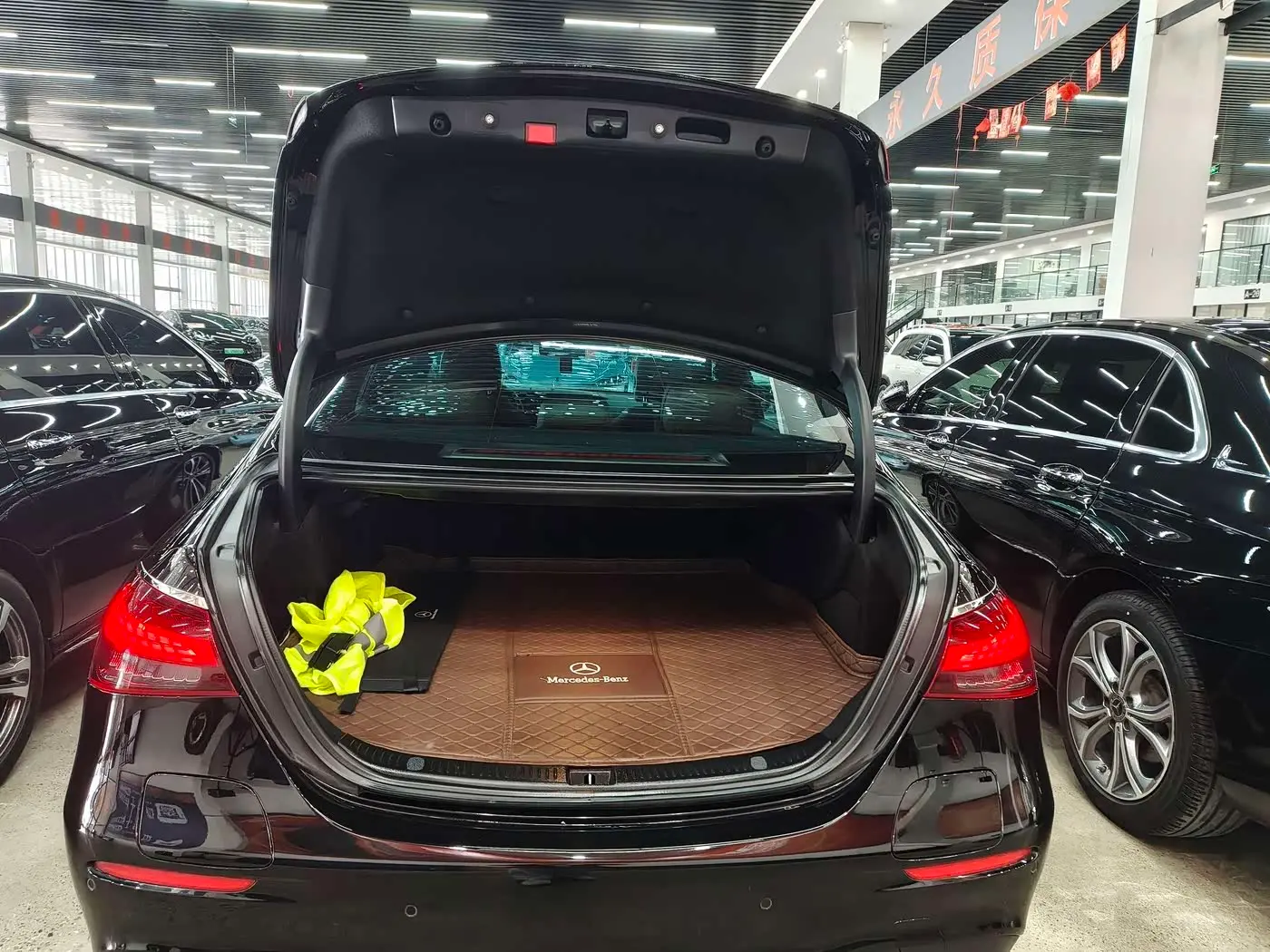 Mercedes-Benz E-Class New Energy 2022 — Photo 17/20