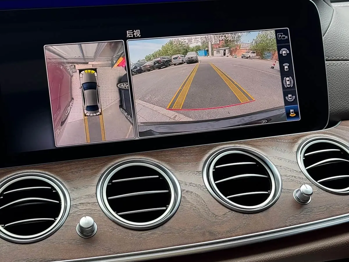 Mercedes-Benz E-Class 2020 — Photo 20/20