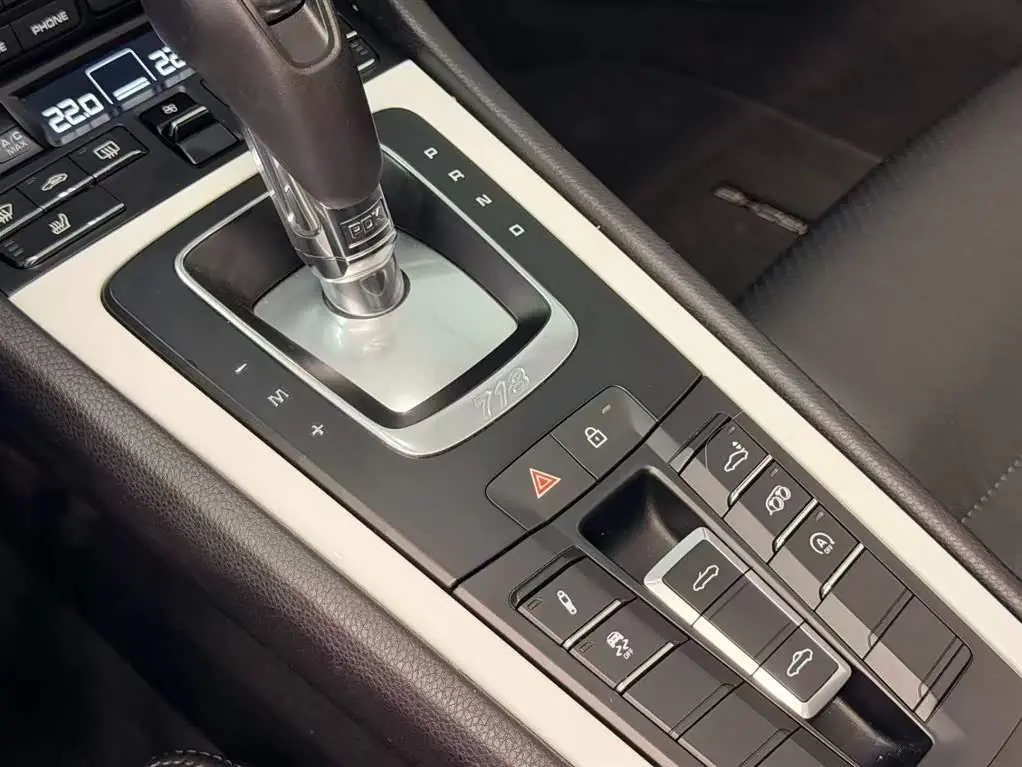 Porsche 718 2024 — Photo 12/19