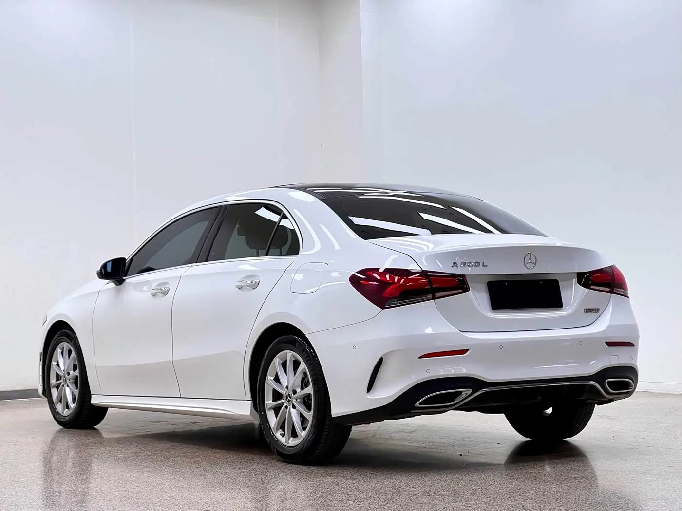 Mercedes-Benz A-Class 2019 — Фото 7/20