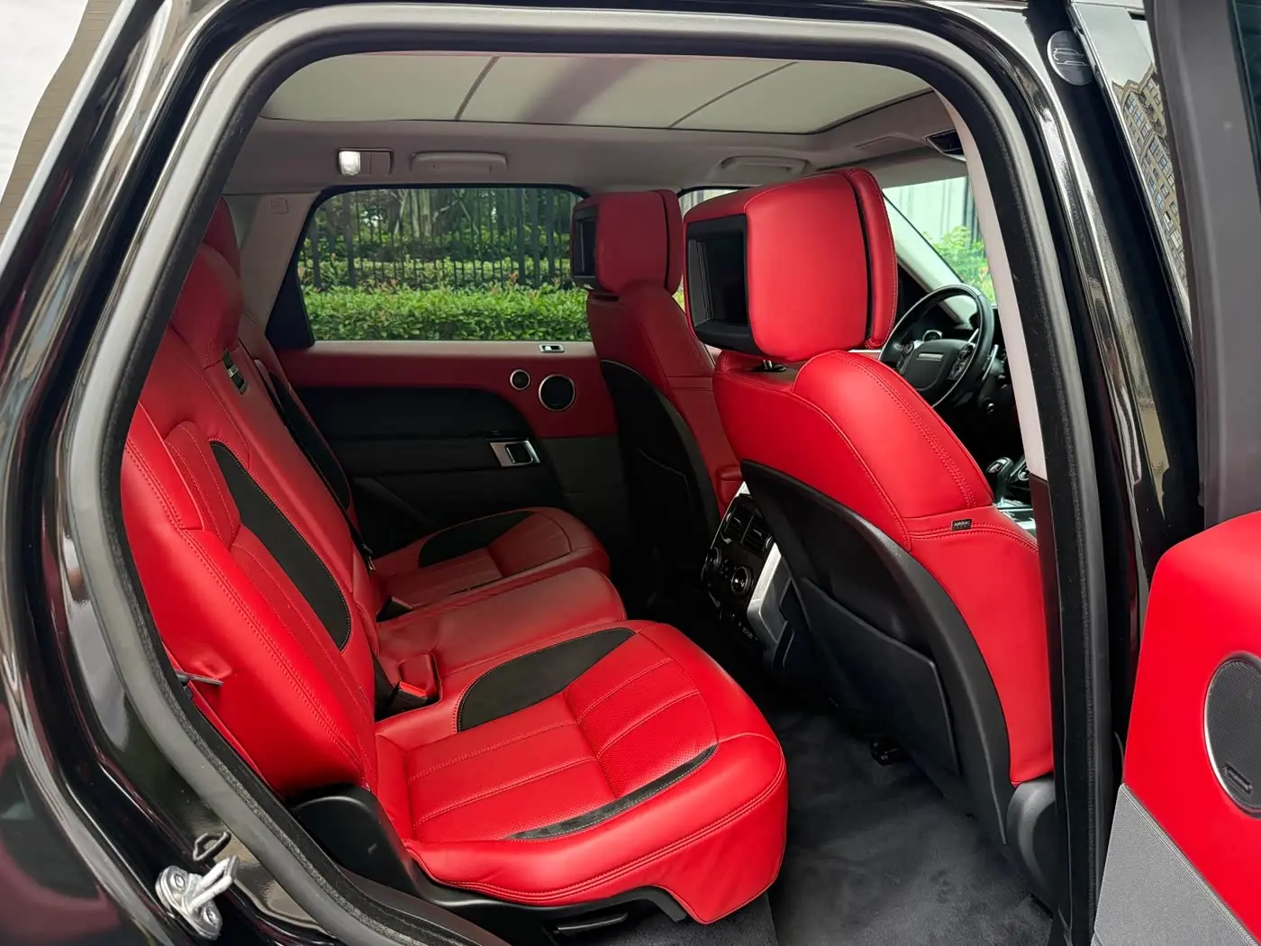 Land Rover Range Rover Sport 2022 — Photo 11/14