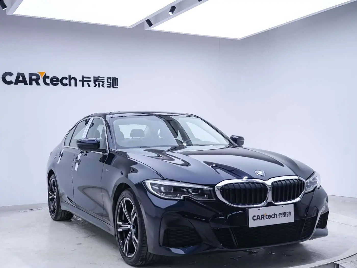 BMW 3 Series 2021 — Фото 10/20