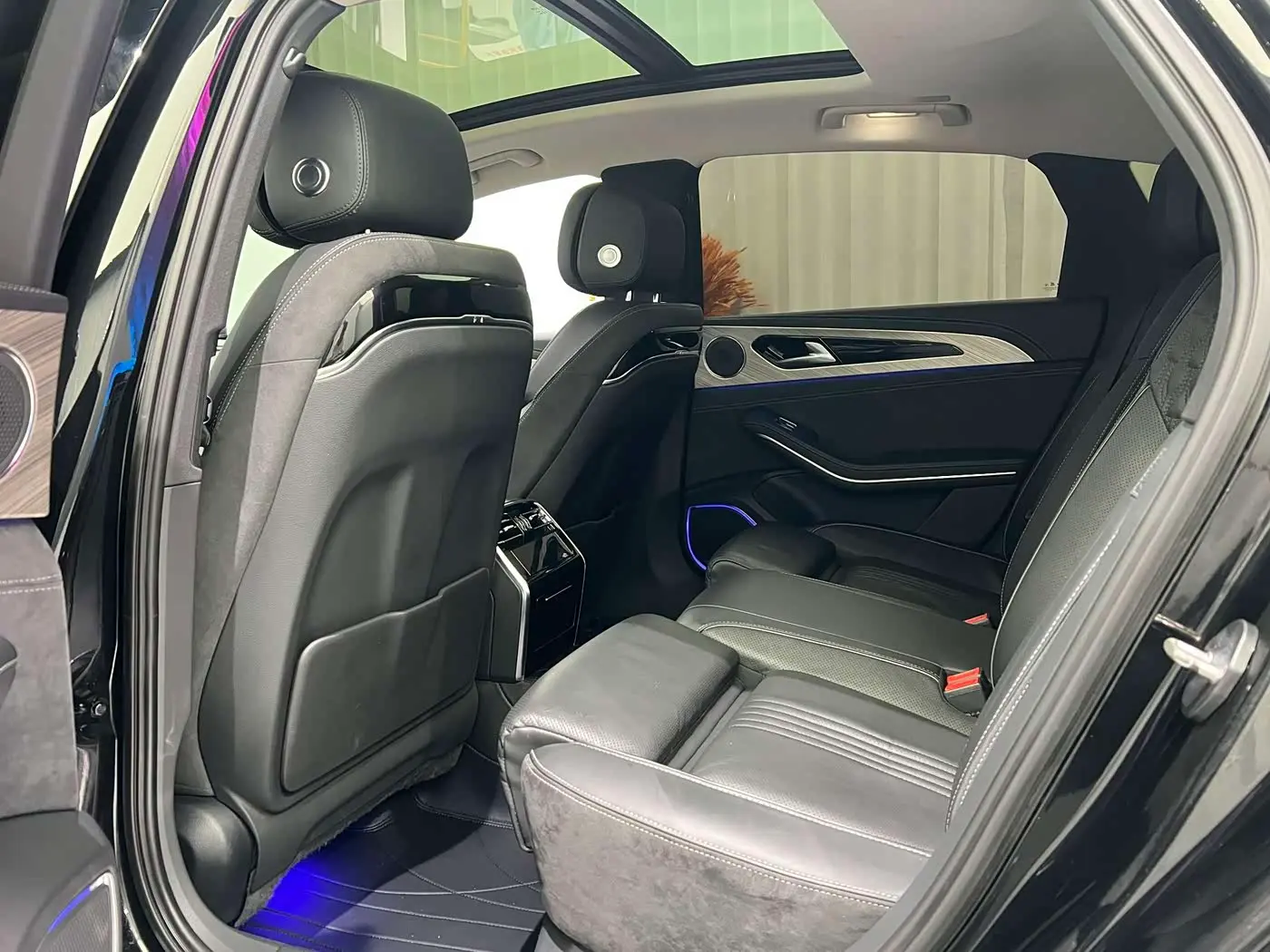 Hongqi H9 2021 — Şəkil 5/12